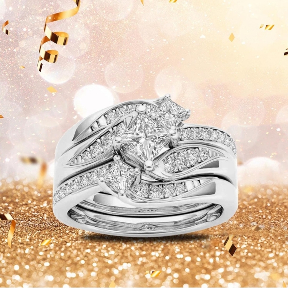 Princess cut  twist engagement ring with bands S925